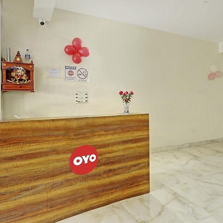 Hotel O A.K Palace Új-Delhi Kültér fotó