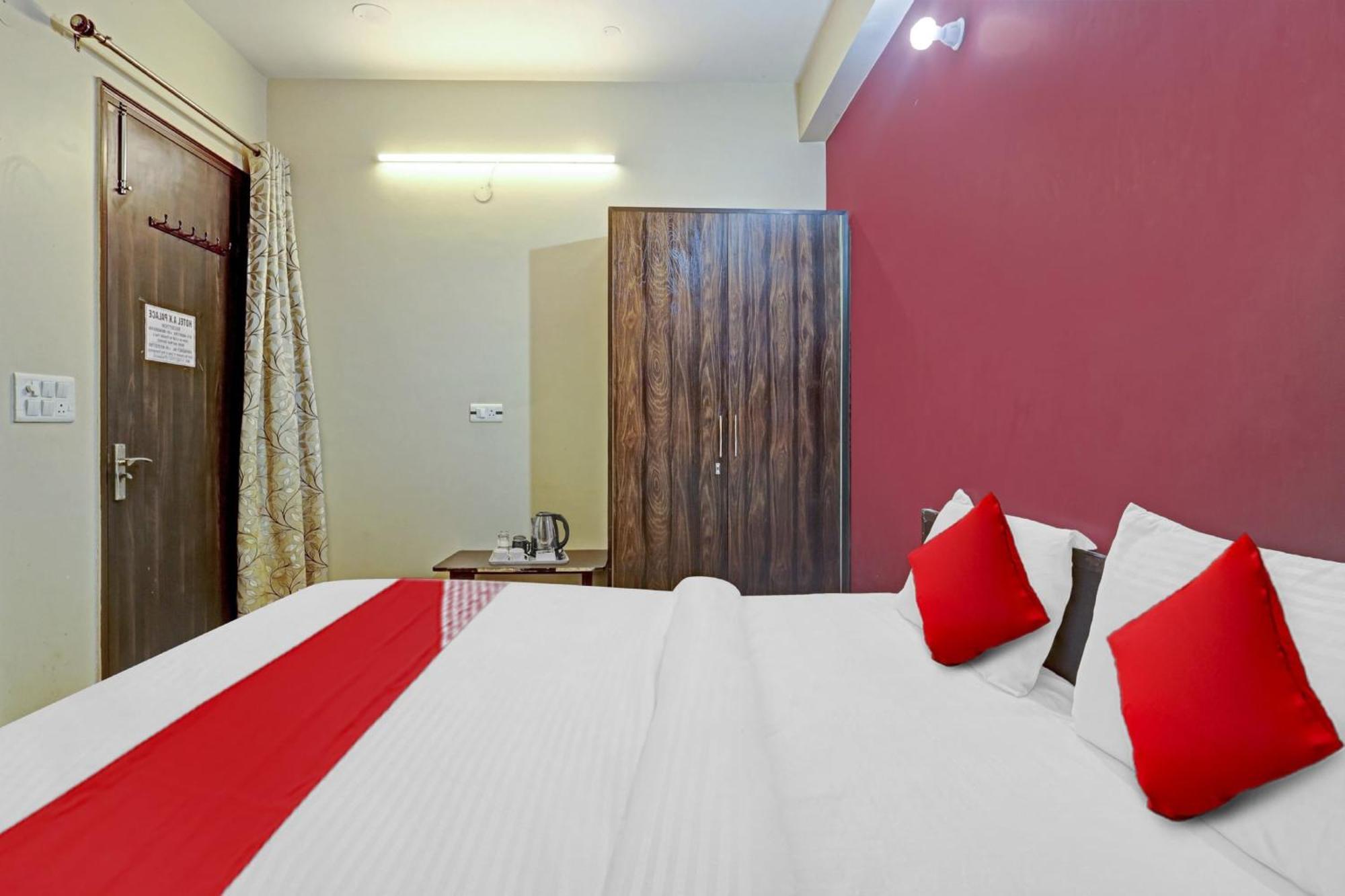 Hotel O A.K Palace Új-Delhi Kültér fotó