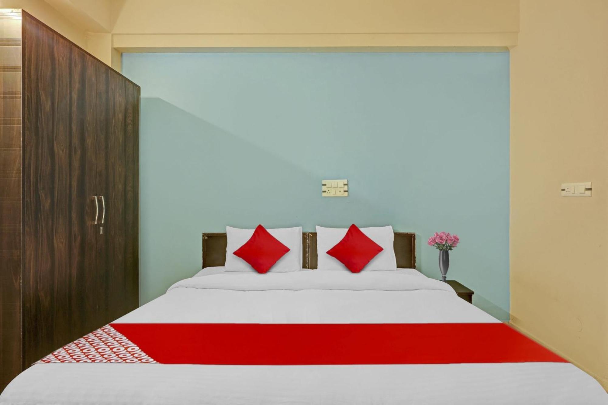 Hotel O A.K Palace Új-Delhi Kültér fotó