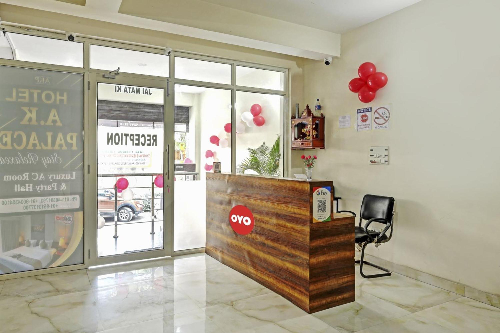 Hotel O A.K Palace Új-Delhi Kültér fotó